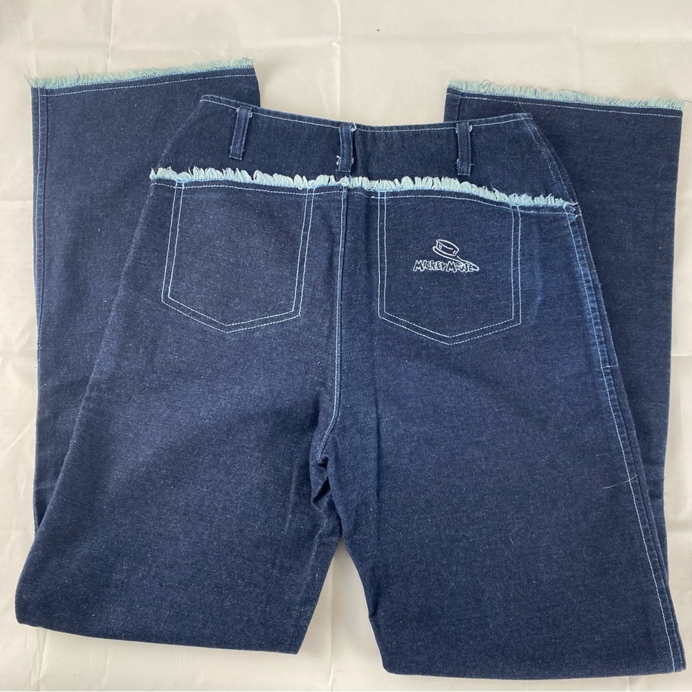Y2K Disney Mickey & Co Denim Capri Jeans Size 2 Embroidered Mickey Frayed Hem - Picture 4 of 8